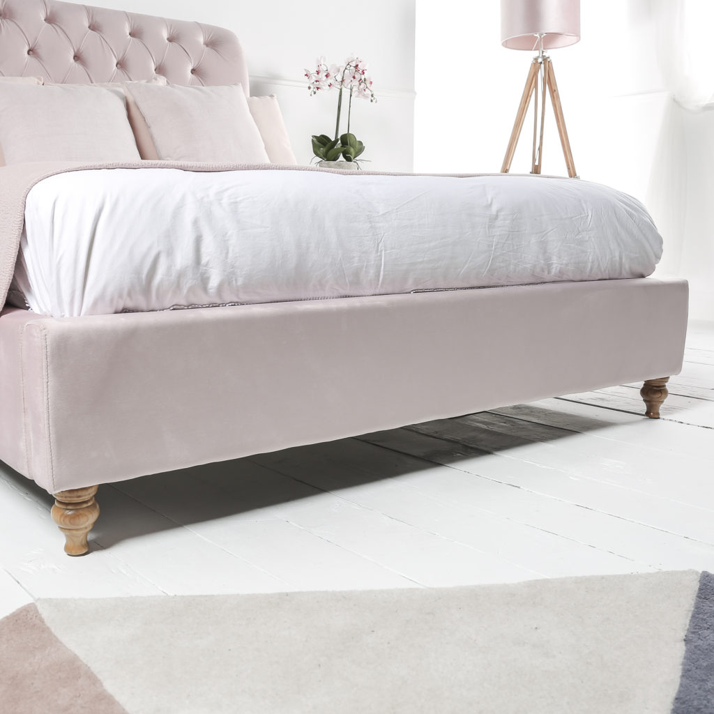 Luxury Chesterfield King Size Bed in Pink Velvet (5ft) | Grosvenor